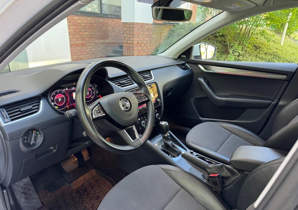 Skoda Octavia cena 88900 przebieg: 94100, rok produkcji 2019 z Dąbrowa Białostocka małe 67